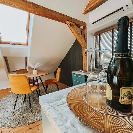 Apartamento Tiny Oasis Steps From Oldtown Klaipėda